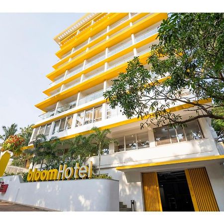 Bloom Hotel - Dona Paula Панаджи Екстериор снимка
